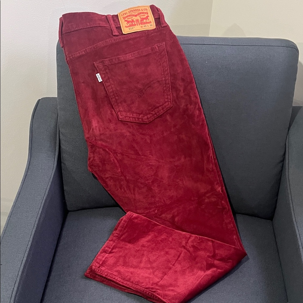 Levi's Men's Deep Red Straight Jeans